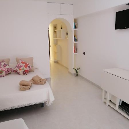 Estudio Sagitario Benalmadena Bagian luar foto